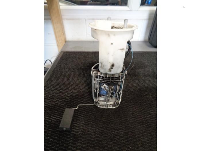 Begagnade Dieselpump Volkswagen Passat (3B3) Pris € 35,00 Marginaltabell erbjuds av Westerhof autodemontage