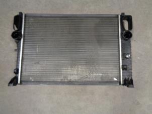 Used Radiator Mercedes E Combi (S211) 2.2 E-220 CDI 16V Price € 35,00 Margin scheme offered by Westerhof autodemontage
