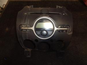 Used Radio CD player Mazda 2 (DE) 1.3 16V S-VT Price € 45,00 Margin scheme offered by Westerhof autodemontage