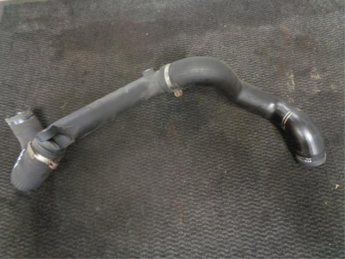 Gebrauchte Intercooler Schlauch Dacia Sandero II 0.9 TCE 12V Preis € 15,00 Margenregelung angeboten von Westerhof autodemontage
