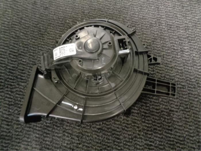 Heating and ventilation fan motor from a Seat Mii 1.0 12V 2019