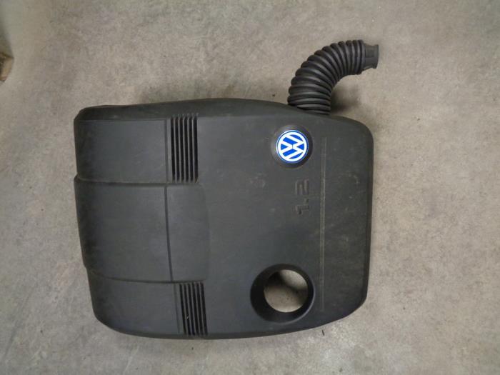 Begagnade Luftfilterhus Volkswagen Polo IV (9N1/2/3) 1.2 Pris € 25,00 Marginaltabell erbjuds av Westerhof autodemontage