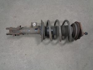 Used Front shock absorber, right Kia Cee'd (JDB5) 1.6 GDI 16V Price € 75,00 Margin scheme offered by Westerhof autodemontage