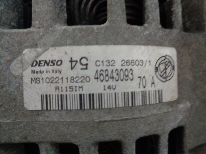Dynamo van een Fiat Panda (169) 1.1 Fire 2004