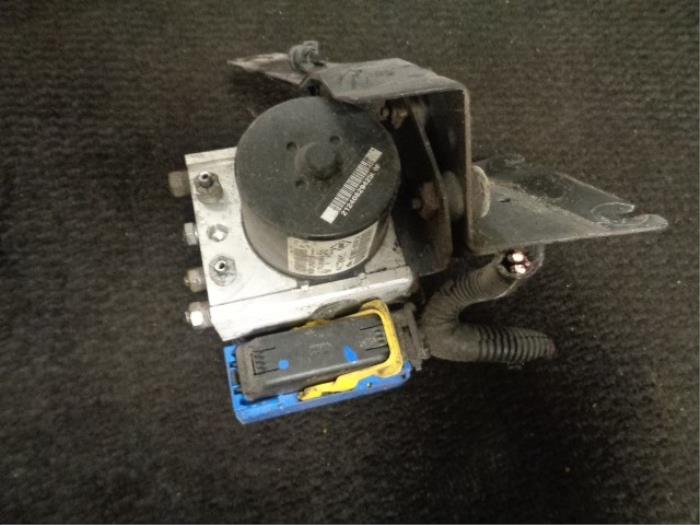 Gebrauchte ABS Pumpe Renault Twingo II (CN) 1.2 Preis € 40,00 Margenregelung angeboten von Westerhof autodemontage