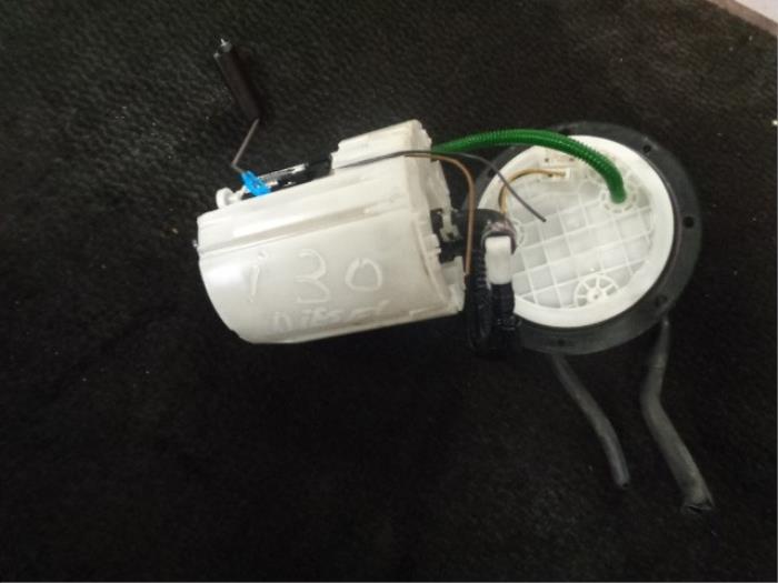 Begagnade Dieselpump Hyundai i30 (PDEB5/PDEBB/PDEBD/PDEBE) 1.6 CRDi 16V VGT Pris € 40,00 Marginaltabell erbjuds av Westerhof autodemontage