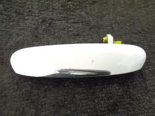 Used Rear door handle 4-door, right Mitsubishi Space Star (A0) 1.0 12V Price € 10,00 Margin scheme offered by Westerhof autodemontage
