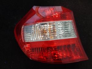 Used Taillight, left BMW 1 serie (E87/87N) 118i 16V Price € 35,00 Margin scheme offered by Westerhof autodemontage