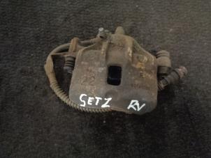 Used Front brake calliper, right Hyundai Getz 1.4i 16V Price € 30,00 Margin scheme offered by Westerhof autodemontage