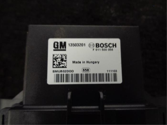 Heater resistor from a Opel Astra J GTC (PD2/PF2) 2.0 CDTI 16V ecoFLEX 2011