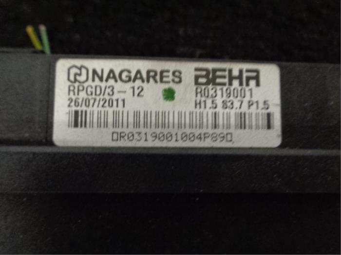 Heating element from a Opel Astra J GTC (PD2/PF2) 2.0 CDTI 16V ecoFLEX 2011