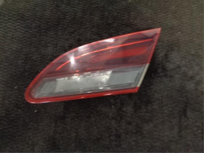Taillight, right from a Opel Astra J GTC (PD2/PF2) 2.0 CDTI 16V ecoFLEX 2011
