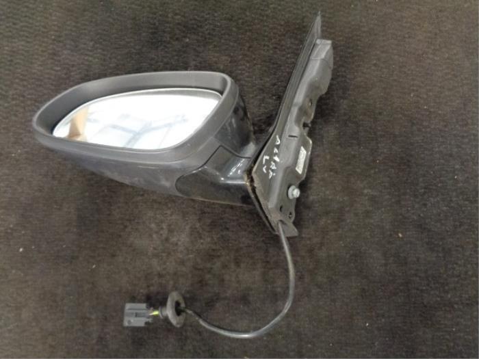 Wing mirror, left from a Opel Astra J GTC (PD2/PF2) 2.0 CDTI 16V ecoFLEX 2011