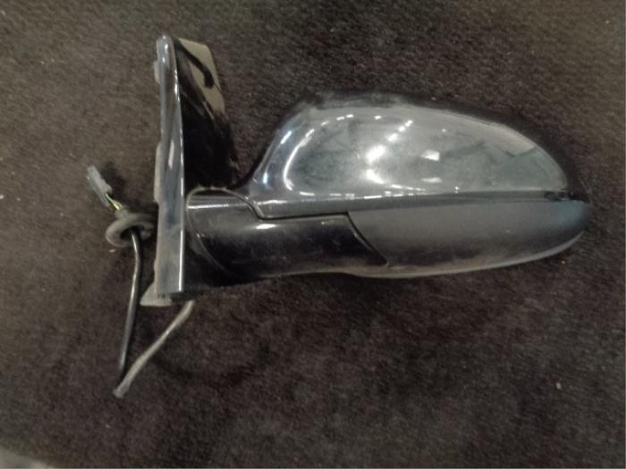 Wing mirror, left from a Opel Astra J GTC (PD2/PF2) 2.0 CDTI 16V ecoFLEX 2011