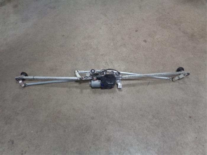 Wiper motor + mechanism from a Opel Astra J GTC (PD2/PF2) 2.0 CDTI 16V ecoFLEX 2011