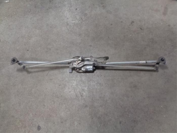 Wiper motor + mechanism from a Opel Astra J GTC (PD2/PF2) 2.0 CDTI 16V ecoFLEX 2011
