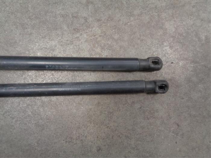 A180 Rear Struts Set of tailgate gas struts Mercedes A 2.0 A-180 CDI 16V 5-Drs ...