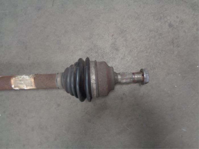 Front drive shaft, left from a Peugeot 308 (4A/C) 1.6 VTI 16V 2009