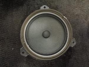 Used Speaker Toyota Avensis Wagon (T25/B1E) 1.8 16V VVT-i Price € 10,00 Margin scheme offered by Westerhof autodemontage