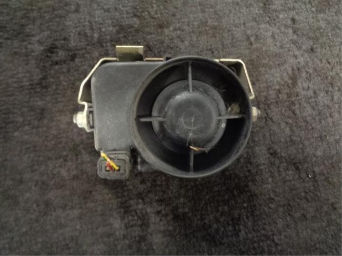 Alarm system siren