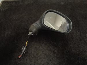 Used Wing mirror, right Seat Leon (1P1) 1.6 Price € 25,00 Margin scheme offered by Westerhof autodemontage