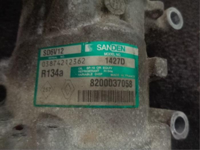 Klimapumpe van een Renault Twingo (C06) 1.2 16V 2004