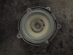 Used Speaker Renault Twingo II (CN) 1.2 16V Price € 10,00 Margin scheme offered by Westerhof autodemontage