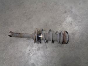 Used Front shock absorber, right Toyota Yaris (P1) 1.3 16V VVT-i Price € 30,00 Margin scheme offered by Westerhof autodemontage