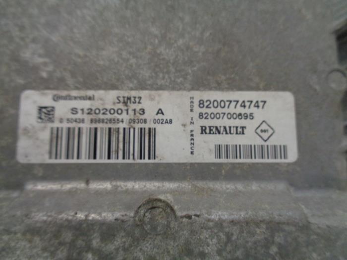 Engine management computer from a Renault Twingo II (CN) 1.2 16V 2010