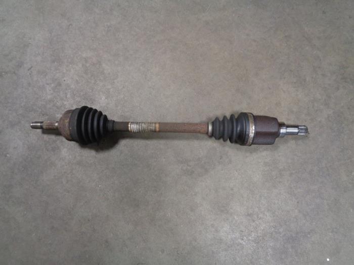 Front drive shaft, left from a Peugeot 207/207+ (WA/WC/WM) 1.4 16V 2006