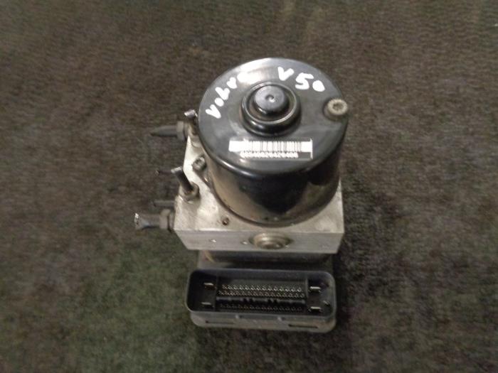 Gebrauchte ABS Pumpe Volvo V50 (MW) 1.6 D 16V Preis € 70,00 Margenregelung angeboten von Westerhof autodemontage