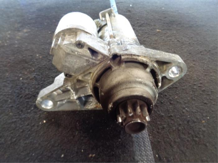 Begagnade Startmotor Volkswagen Golf IV (1J1) 1.6 FSI 16V Pris € 30,00 Marginaltabell erbjuds av Westerhof autodemontage