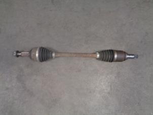 Used Front drive shaft, left Renault Clio III (BR/CR) 1.2 16V 75 Price € 35,00 Margin scheme offered by Westerhof autodemontage
