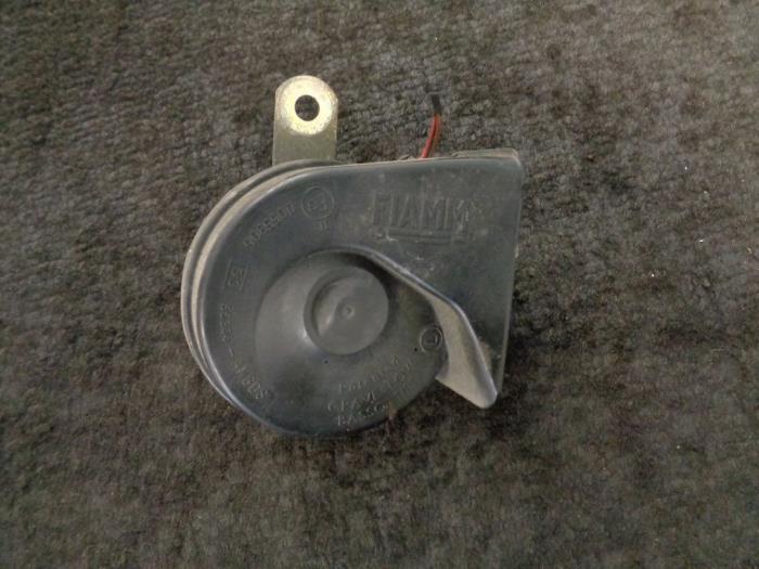 Używane Klakson BMW Mini (R50/53) 1.6 16V Cooper Cena € 10,00 Procedura marży oferowane przez Westerhof autodemontage