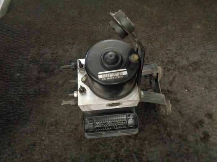 Gebrauchte ABS Pumpe BMW Mini (R50/53) 1.6 16V Cooper Preis € 70,00 Margenregelung angeboten von Westerhof autodemontage