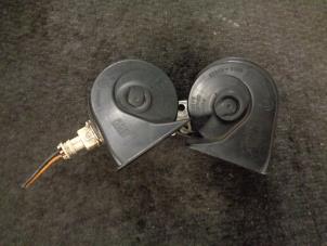 Gebrauchte Hupe Renault Clio III (BR/CR) 1.4 16V Preis € 15,00 Margenregelung angeboten von Westerhof autodemontage