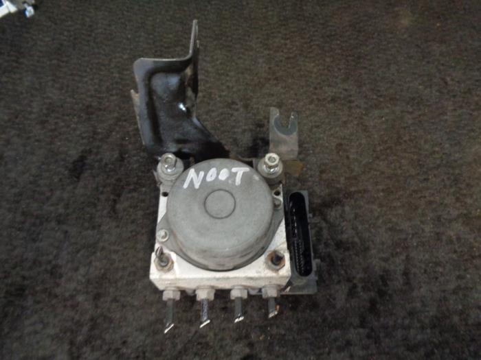 Gebrauchte ABS Pumpe Nissan Note (E11) 1.4 16V Preis € 50,00 Margenregelung angeboten von Westerhof autodemontage