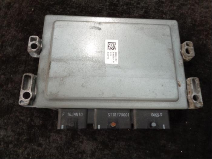 Engine management computer from a Renault Grand Scénic III (JZ) 2.0 16V CVT 2010