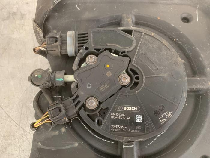 Adblue Tank Landrover Range Rover Evoque 2.0 D 150 16V 5drs. FPLA5J229AB 204DTD BOSCH