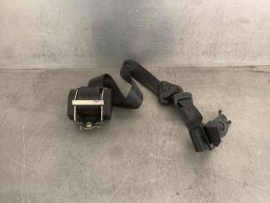 Used Front seatbelt, right Opel Movano 2.3 CDTi Biturbo 16V FWD Price € 78,65 Inclusive VAT offered by Mettler BV