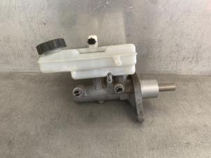 Used Master cylinder Opel Movano 2.3 CDTi Biturbo 16V FWD Price € 60,50 Inclusive VAT offered by Mettler BV