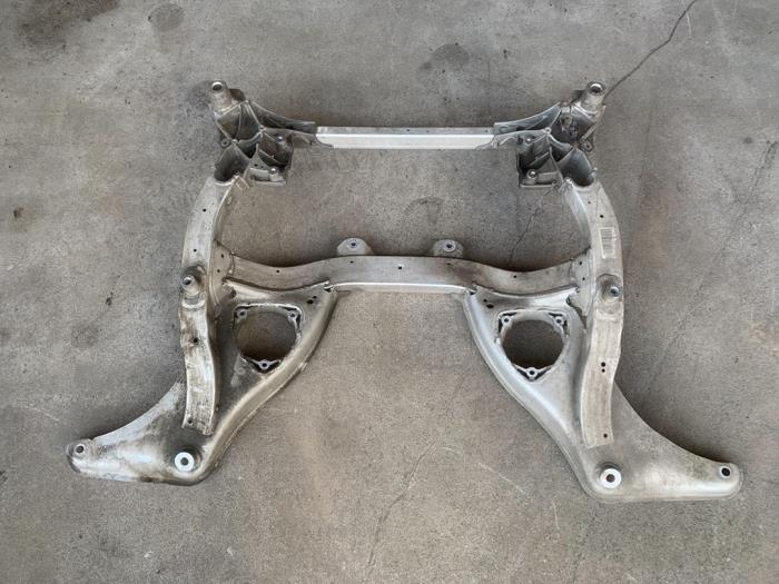 Begagnade Underram BMW 6-Serie Pris € 150,00 Marginaltabell erbjuds av Mettler BV