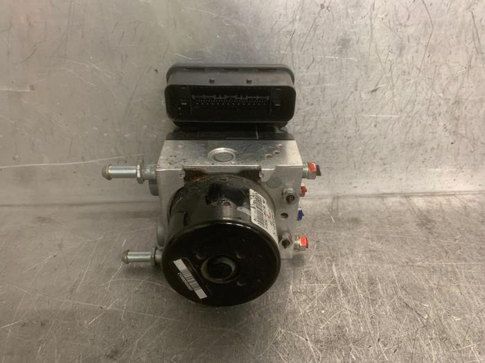 Begagnade ABS-pump Mitsubishi ASX 1.8 DI-D HP MIVEC 16V Pris € 275,00 Marginaltabell erbjuds av Mettler BV