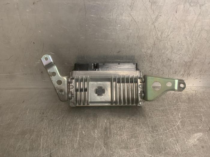 Used Engine management computer Toyota Yaris III (P13) 1.5 16V Dual VVT-iE Price € 100,00 Margin scheme offered by Mettler BV