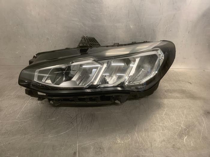 Używane Reflektor lewy BMW 2-Serie Cena € 425,00 Procedura marży oferowane przez Mettler BV