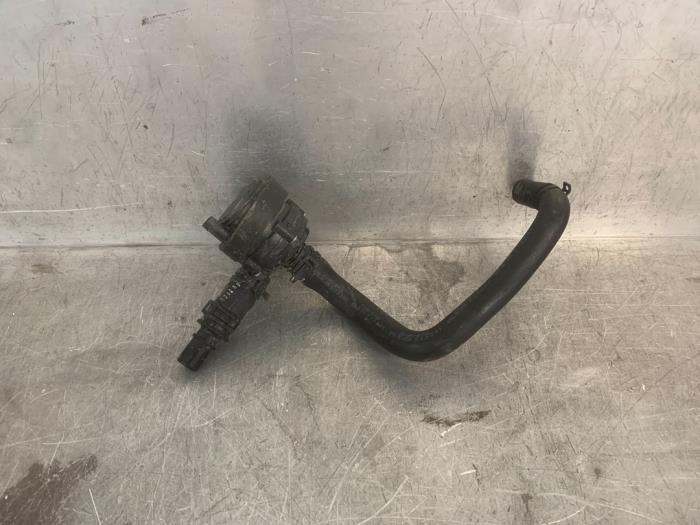 Begagnade Vattenpump Landrover Defender II 2.0 16V P300e Pris € 65,00 Marginaltabell erbjuds av Mettler BV