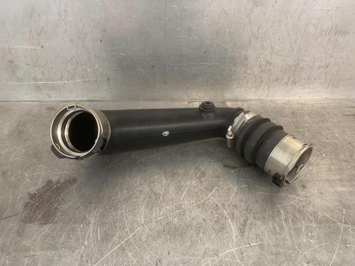 Gebrauchte Intercooler Rohr Landrover Defender II 2.0 16V P300e Preis € 35,00 Margenregelung angeboten von Mettler BV