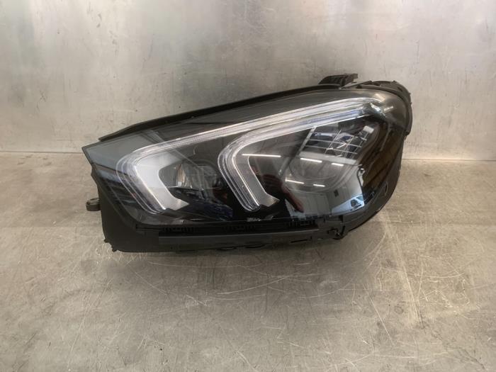 Używane Reflektor lewy Mercedes GLS-Klasse Cena € 2.150,00 Procedura marży oferowane przez Mettler BV