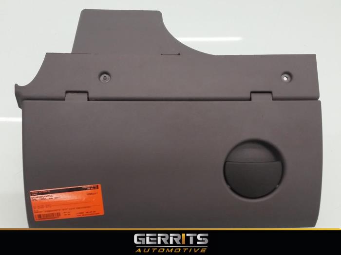 Begagnade Handskfack Opel Corsa C (F08/68) 1.2 16V Pris € 21,98 Marginaltabell erbjuds av Gerrits Automotive BV