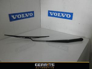 Used Front wiper arm Volvo XC90 I 2.4 D5 20V Price € 21,98 Margin scheme offered by Gerrits Automotive